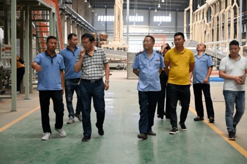 縣市場(chǎng)監(jiān)管局赴會(huì)東復(fù)烤廠開展“質(zhì)量強(qiáng)國(guó)”專題調(diào)研